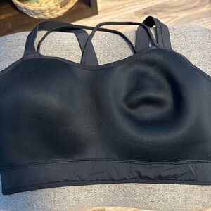 Lululemon Like A Cloud bra. Size 12, excellent condition